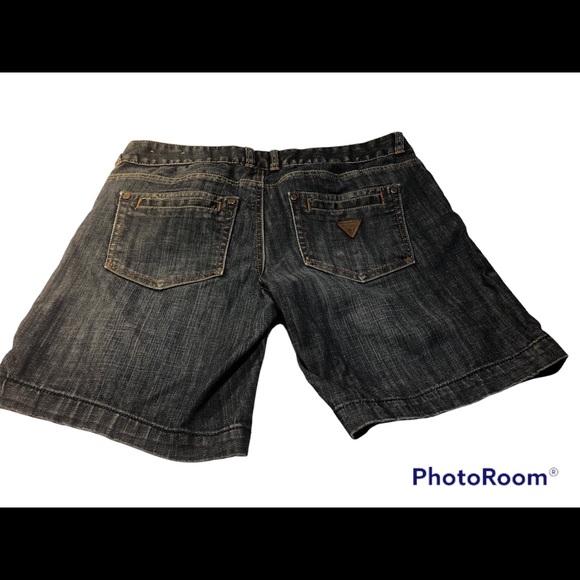 Guess Jean shorts Women’s Size 30 - Picture 9 of 9